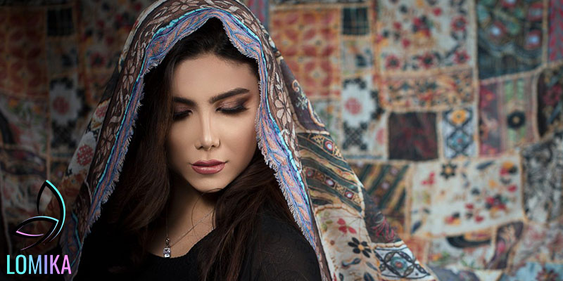 خرید روسری مناسب افراد لاغر